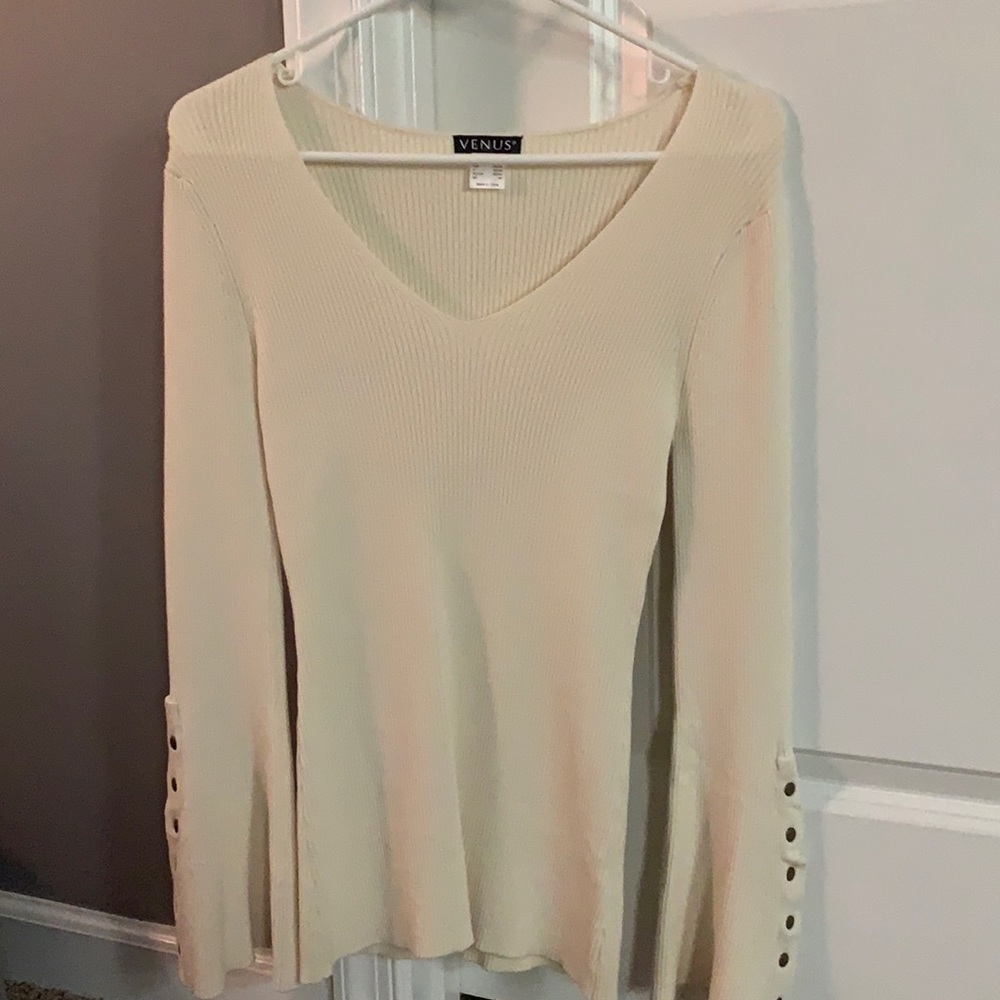 Venus V neck ribbed sweater